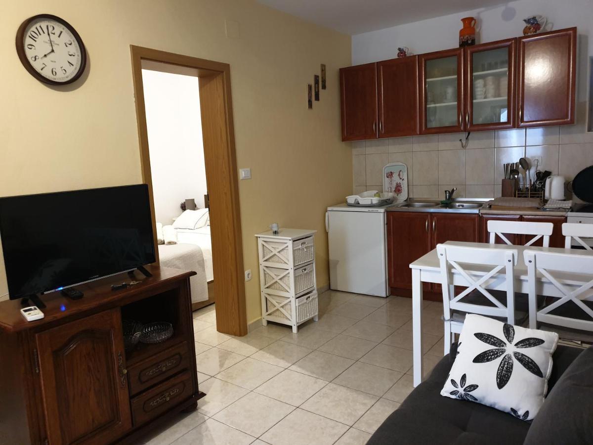 Lemon Tree Hotell Donji Seget Eksteriør bilde