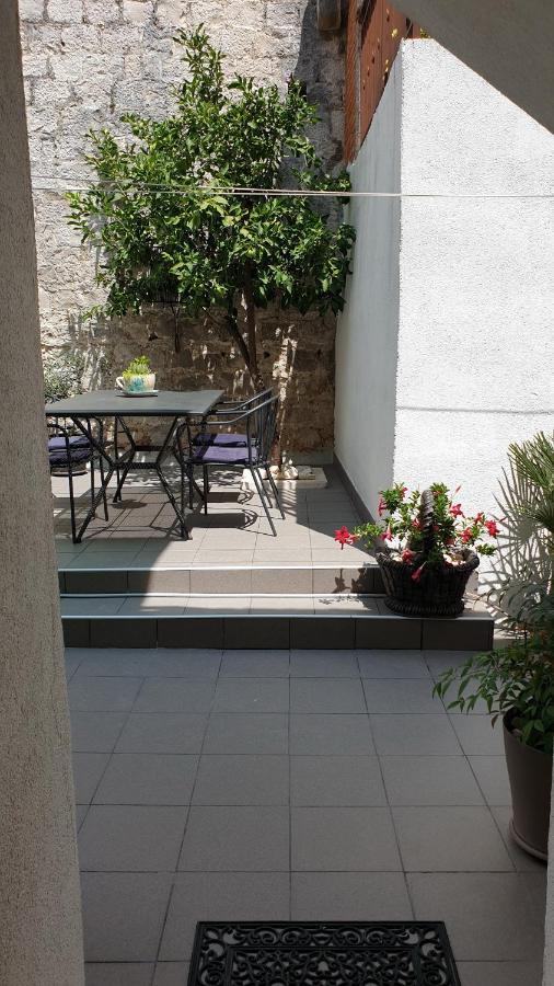 Lemon Tree Hotell Donji Seget Eksteriør bilde