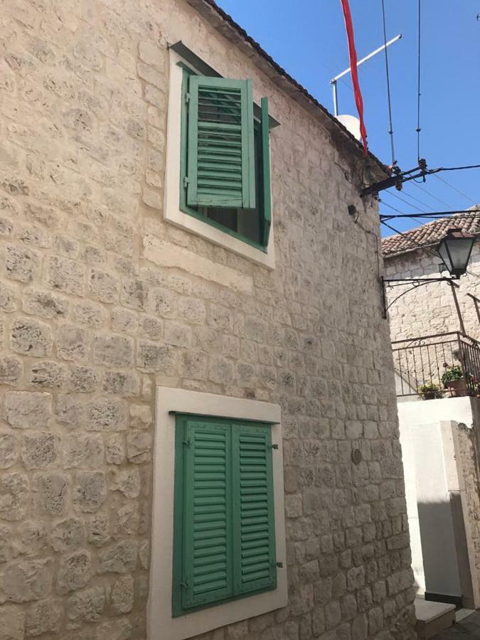 Lemon Tree Hotell Donji Seget Eksteriør bilde