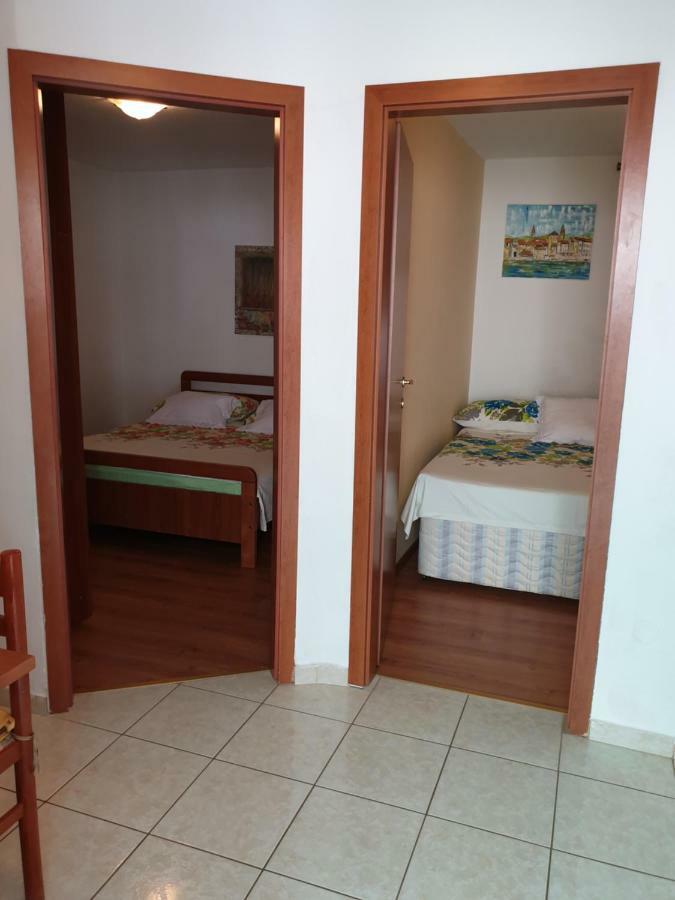 Lemon Tree Hotell Donji Seget Eksteriør bilde
