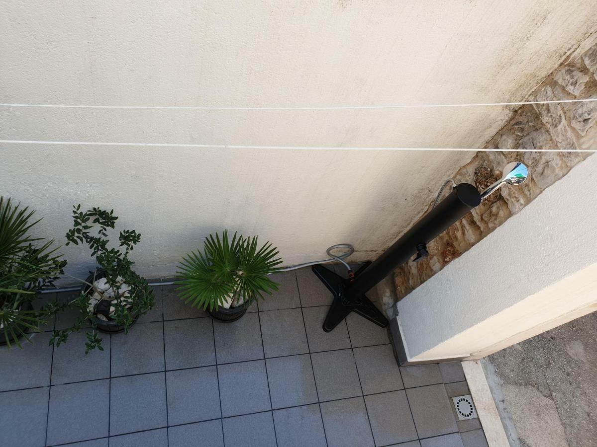 Lemon Tree Hotell Donji Seget Eksteriør bilde