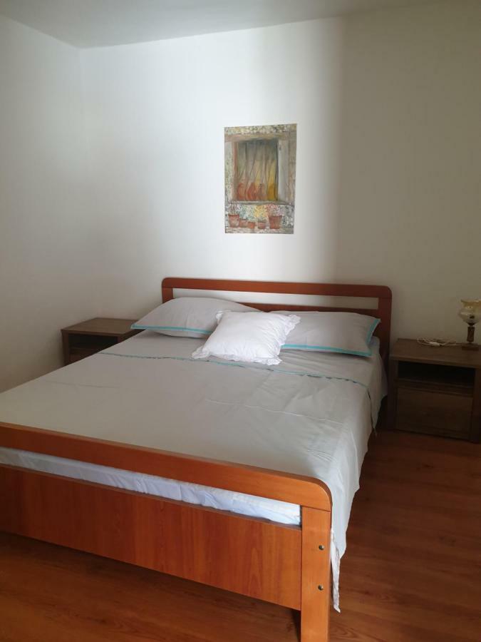 Lemon Tree Hotell Donji Seget Eksteriør bilde